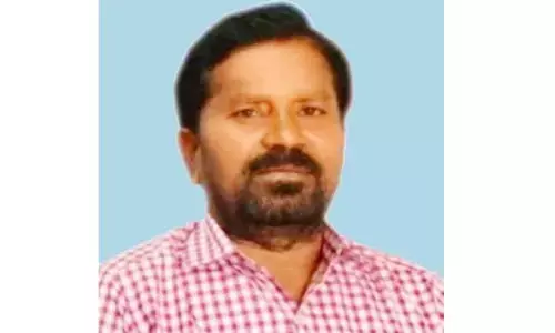 రోడ్డు ప్రమాదంలో గాయపడిన జర్నలిస్టు సారయ్య మృతి