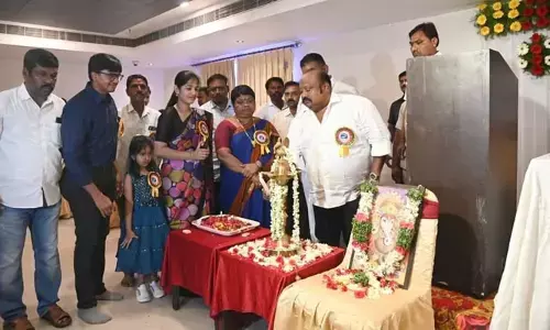 క్యాన్సర్ రహిత సమాజం కోసం కృషి చేయాలి: మంత్రి గంగుల కమలాకర్
