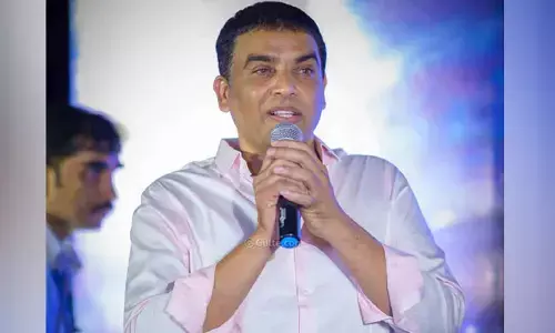 ఒకవైపు తాత.. మరోవైపు తండ్రి.. ఒకేసారి రెండు బాధ్యతలు నిర్వర్తిస్తున్న దిల్ రాజు