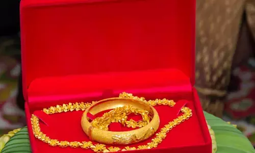 30 శాతం తగ్గిన బంగారం దిగుమతులు!