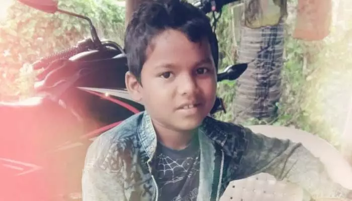 సైకిల్ ను ఢీకొట్టిన ట్రాక్టర్.. బాలుడు మృతి, మరో బాలుడికి తీవ్ర గాయాలు.. సైకిల్ ను ఢీకొట్టిన ట్రాక్టర్.. బాలుడు మృతి, మరో బాలుడికి తీవ్ర గాయాలు..