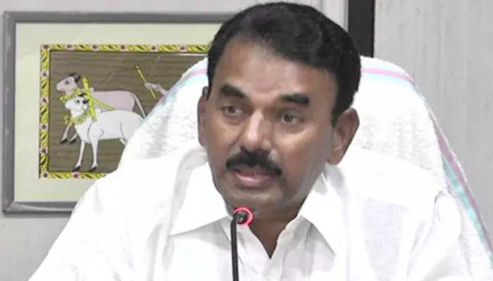 బాధ్యులను సస్పెండ్చేయండి.. హుస్సేన్సాగర్ ఘటనపై మంత్రి జూపల్లి సీరియస్ బాధ్యులను సస్పెండ్చేయండి.. హుస్సేన్సాగర్ ఘటనపై మంత్రి జూపల్లి సీరియస్