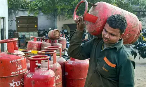 ఏప్రిల్-10: గ్యాస్ సిలిండర్ ధరలు