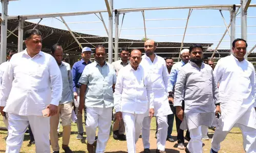 ఈ నెల 12న సీఎం కేసీఆర్‌ ఇఫ్తార్‌ విందు.. ఏర్పాట్లు పరిశీలించిన మంత్రులు