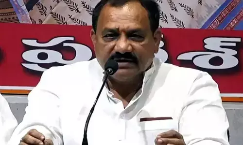 ‘నిజాం షుగర్ ఫ్యాక్టరీ తెరిచే దమ్ము లేదు.. విశాఖ స్టీల్‌కు టెండర్లు వేస్తారా’