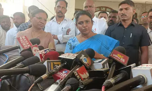 ఒక్క స్ట్రాంగ్ రూం మాత్రమే తెరిచాం: కలెక్టర్ యాస్మిన్ భాషా