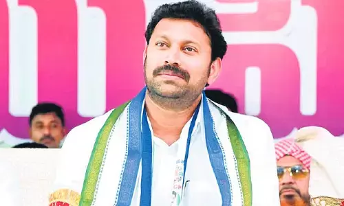 YS Avinash Reddy: ఆ వీడియోలు, ఆడియోలు ఇవ్వండి..!