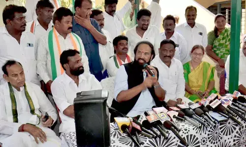 పార్లమెంట్‌లో వారిపై మాట్లాడినందకు రాహుల్‌పై వేటు.. కేంద్రంపై ఉత్తమ్ ఫైర్