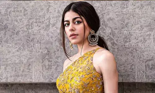 ట్రాఫిక్ రూల్స్‌పై నటి పాఠాలు.. ముందు సీట్ బెల్టు పెట్టుకోమంటున్న నెటిజన్స్..