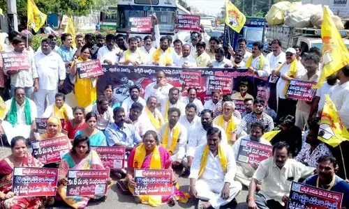 TDP: రాష్ట్ర వ్యాప్తంగా టీడీపీ నేతల ఆందోళనలు.. విద్యుత్ ఛార్జీలు తగ్గించాలని డిమాండ్