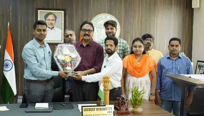 ప్రశాంతంగా పదవ తరగతి పరీక్షలు పూర్తి... హర్షం వ్యక్తం చేసిన కలెక్టర్ అనుదీప్.. ప్రశాంతంగా పదవ తరగతి పరీక్షలు పూర్తి... హర్షం వ్యక్తం చేసిన కలెక్టర్ అనుదీప్..