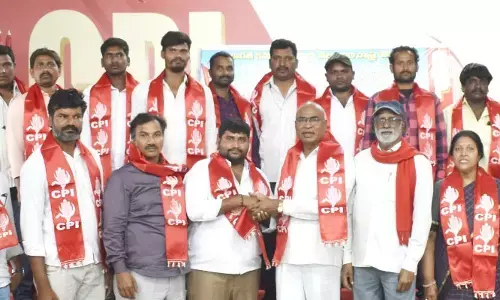 కార్మిక హక్కులను కాలరాస్తున్న మోడీ : చాడ వెంకట్ రెడ్డి
