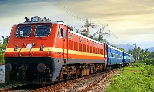 Visakha to Varanasi: ఏప్రిల్ 19 నుంచి ప్రత్యేక రైళ్లు