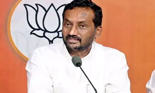 బీఆర్ఎస్ గుర్తింపును రద్దు చేయండి.. ఈసీకి MLA రఘునందన్ రావు ఫిర్యాదు