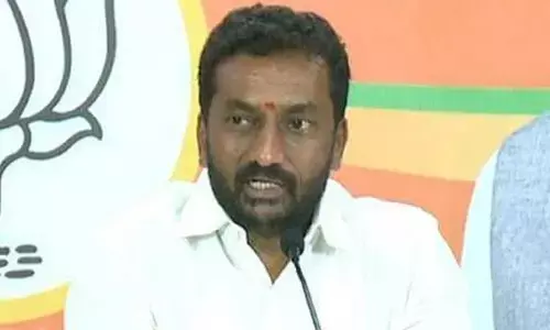బీఆర్ఎస్ పార్టీ ఆఫీసును హవాలా అడ్డాగా మార్చారు.. బీజేపీ ఎమ్మెల్యే రఘునందన్​​