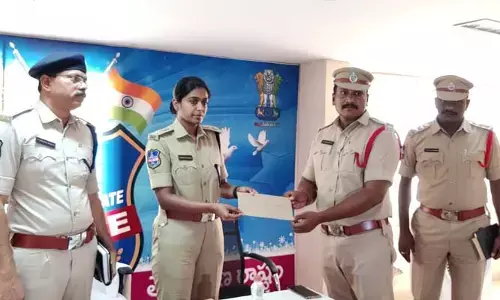 24 గంటల్లో చోరీ సొత్తు రికవరీ.. పోలీసులను అభినందించిన ఎస్పీ