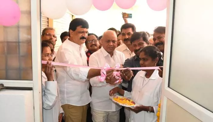 బస్తీ దవాఖానను ప్రారంభించిన ఎమ్మెల్యే మైనంపల్లి.. బస్తీ దవాఖానను ప్రారంభించిన ఎమ్మెల్యే మైనంపల్లి..