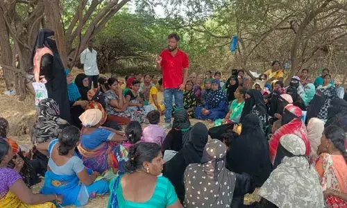 ఇండ్ల కోసం నిరుపేదల పోరాటం..