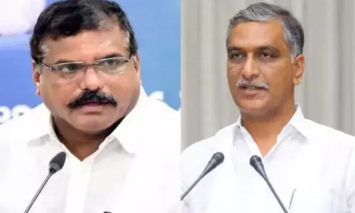 స్టీల్‌ప్లాంట్‌పై హరీశ్‌రావువి చిన్న పిల్లల మాటలు.. తప్పుబట్టిన మంత్రి బొత్స