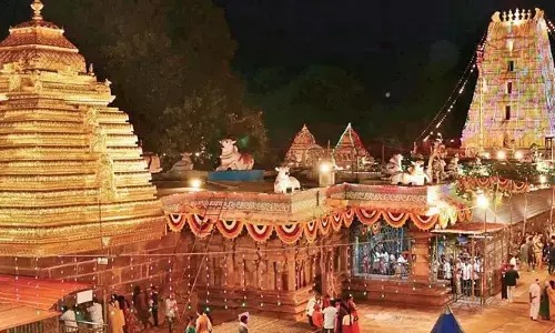 Srisalamలో సామాన్య భక్తులకు కష్టాలు