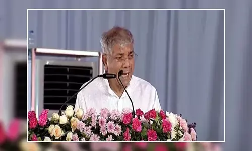 కేసీఆర్ కొత్త శకానికి నాంది పలికారు.. ప్రకాశ్ అంబేద్కర్ ప్రశంసలు