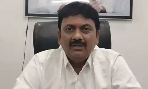 రాష్ట్రాన్ని దోచుకుంది అయ్యన్న, చంద్రబాబులే: ఎమ్మెల్యే ఉమాశంకర్ గణేష్