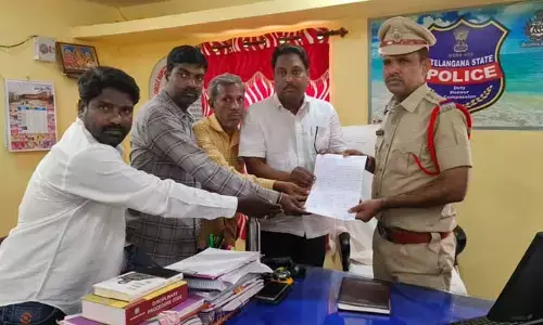 ఆ జిల్లాలో హైటెక్ మోసం..!