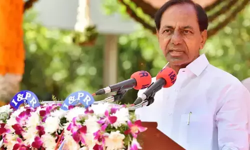 స్వతంత్రభారతవనిలో తాగేందుకు నీరు లేదు: CM కేసీఆర్