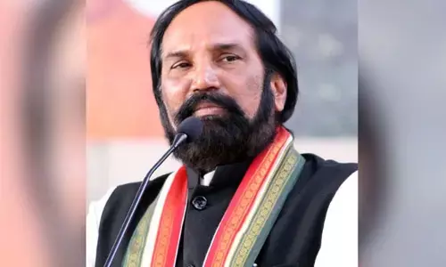 మునగాల ఘటనపై ఉత్తమ్ సీరియస్.. హోంమంత్రి, డీజీపీకి కంప్లైంట్