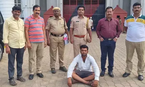 నల్లబెల్లం, పటిక వ్యాపారిపై పీడీ యాక్ట్ నమోదు..