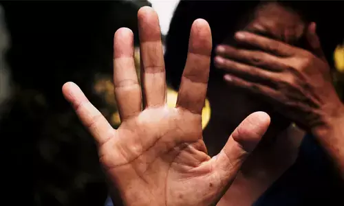 ముగ్గురిపై గృహహింస కేసు నమోదు