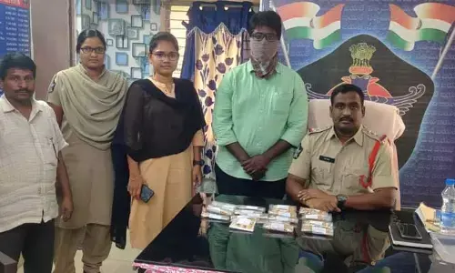 బిల్లులు లేని బంగారం భారీగా పట్టివేత