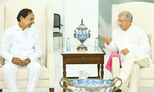 ప్రకాశ్ అంబేద్కర్‌తో కేసీఆర్ భారీ స్కెచ్.. బీఆర్ఎస్‌లో ‘కీ’ రోల్?