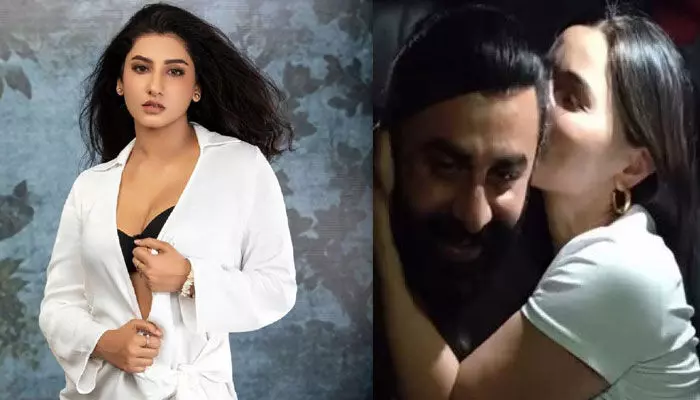 పబ్లిక్గా భర్తకు ముద్దులిచ్చిన అలియా.. తనకు చాన్స్ ఇవ్వమంటున్న విష్ణుప్రియ పబ్లిక్గా భర్తకు ముద్దులిచ్చిన అలియా.. తనకు చాన్స్ ఇవ్వమంటున్న విష్ణుప్రియ