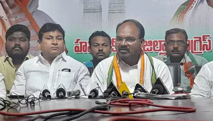 ప్రజల సంక్షేమం కోసం ప్రజాసేవలో కాంగ్రెస్ : పెరుమాండ్ల రామకృష్ణ ప్రజల సంక్షేమం కోసం ప్రజాసేవలో కాంగ్రెస్ : పెరుమాండ్ల రామకృష్ణ