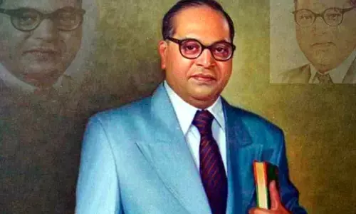అంబేడ్కర్ విగ్రహాలకు నీలి రంగు కోటే ఎందుకు ఉంటుందో తెలుసా..?