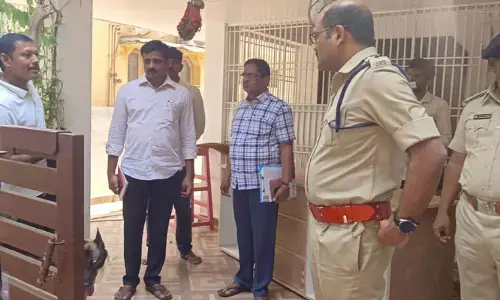 Kavali: కోటిన్నర బంగారం, నగదు చోరీ