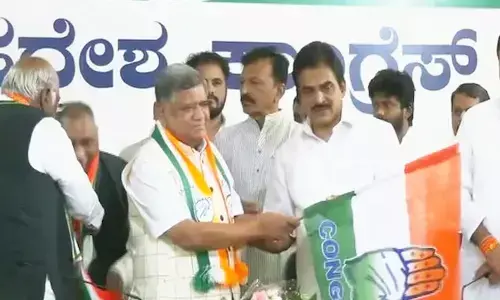 కాంగ్రెస్‌లో చేరిన బీజేపీ మాజీ సీఎం జగదీష్ షెట్టర్