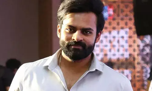 Saidharam Tej : స్టేజ్‌పైనే అభిమానులకు క్షమాపణ చెప్పిన మెగా హీరో
