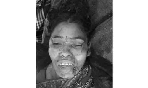మిర్చి మిల్లులో యంత్రం విడిభాగం మీద పడి మహిళ దుర్మరణం..