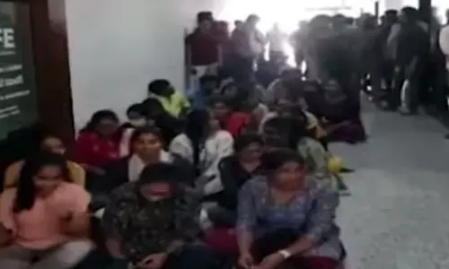 HYD: బోర్డు తిప్పేసిన సాఫ్ట్ వేర్ కంపెనీ.. రోడ్డున పడ్డ 700 మంది ఉద్యోగులు