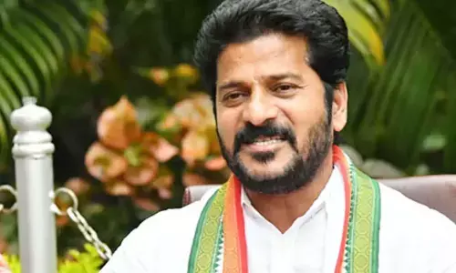 బండి సంజయ్‌ని చూస్తే నవ్వాలో.. ఏడవాలో తెలియడం లేదు: రేవంత్ రెడ్డి