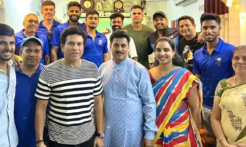 తెలుగు కుర్రాడి ఇంటికి సచిన్.. తిలక్ వర్మ ఇంట్లో ముంబై క్రికెటర్ల సందడి