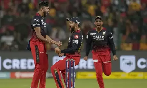 IPL 2023: విరాట్ కోహ్లీ అత్యుత్సాహం.. మ్యాచ్‌ ఫీజులో కోత..