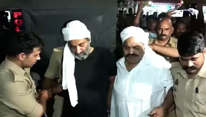 అతిక్ అహ్మద్ దారుణ హత్య ఘటనలో కీలక పరిణామం అతిక్ అహ్మద్ దారుణ హత్య ఘటనలో కీలక పరిణామం