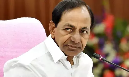 ‘కారు’కు కర్ణాటక ఫియర్.. అక్కడ గెలిచే పార్టీపై నజర్!