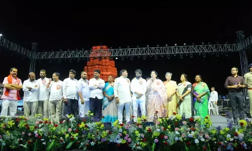 మెరిసిన శిల్పం.. మురిసిన రామప్ప