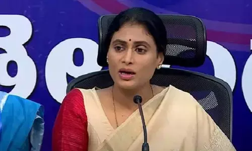 టీఎస్⁬పీఎస్సీ పేపర్ లీకేజీ దేశంలోనే అతిపెద్ద స్కాం.. గవర్నర్⁬కు షర్మిల బహిరంగ లేఖ