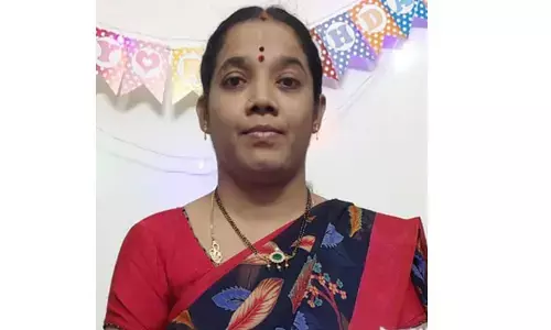 గుండెపోటుతో తరగతి గదిలో కుప్పకూలిన ఉపాధ్యాయురాలు.. చికిత్స పొందుతూ మృతి