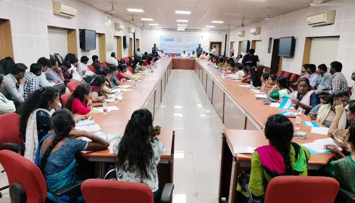 మిల్లెట్ వ్యాపారులుగా మహిళలు మిల్లెట్ వ్యాపారులుగా మహిళలు